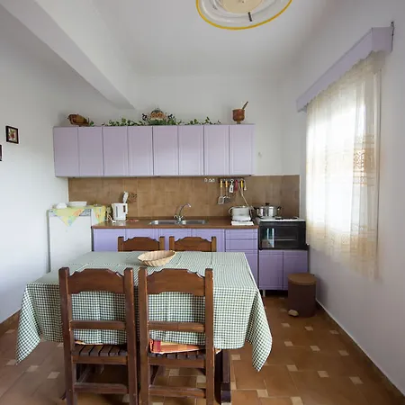 Apartment Potamos *